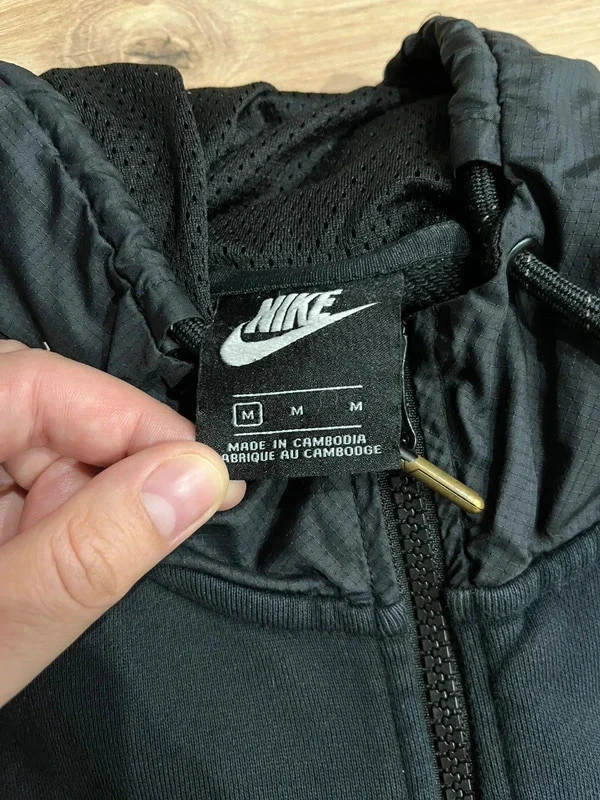 Casaco Nike Air Max preto – como novo – photo 3
